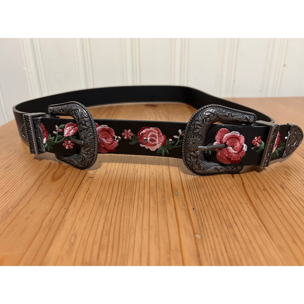 Charlotte Russe Y2K Womens 1X Black Faux Leather Floral Embroidered Western Belt